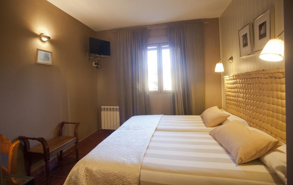 Hotel Rural El Yantar De Gredos San Martín del Pimpollar Eksteriør billede