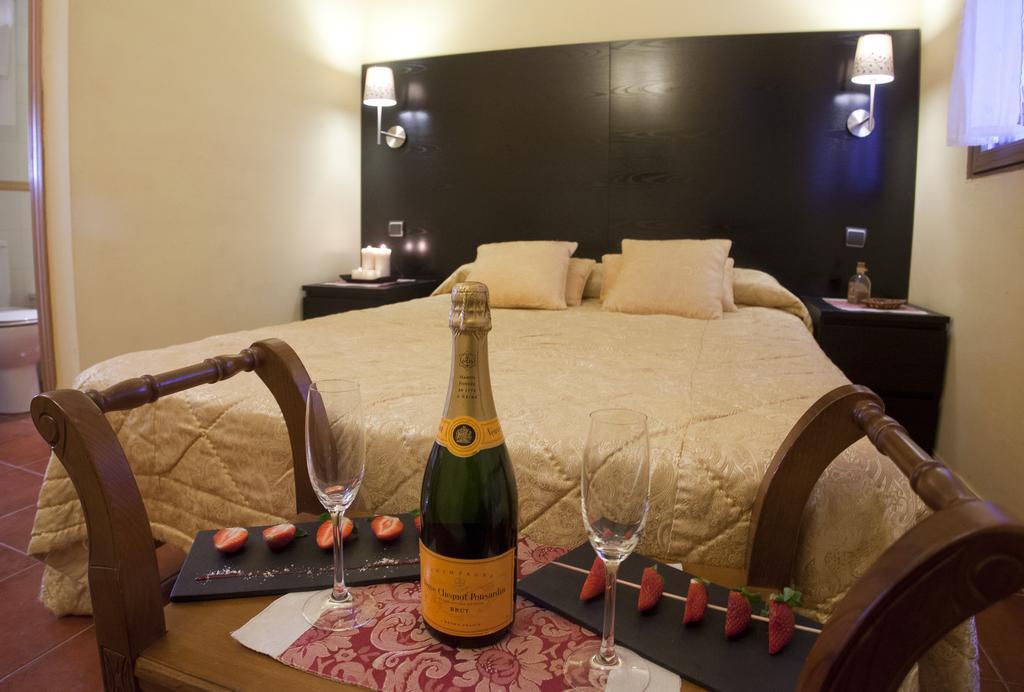 Hotel Rural El Yantar De Gredos San Martín del Pimpollar Eksteriør billede