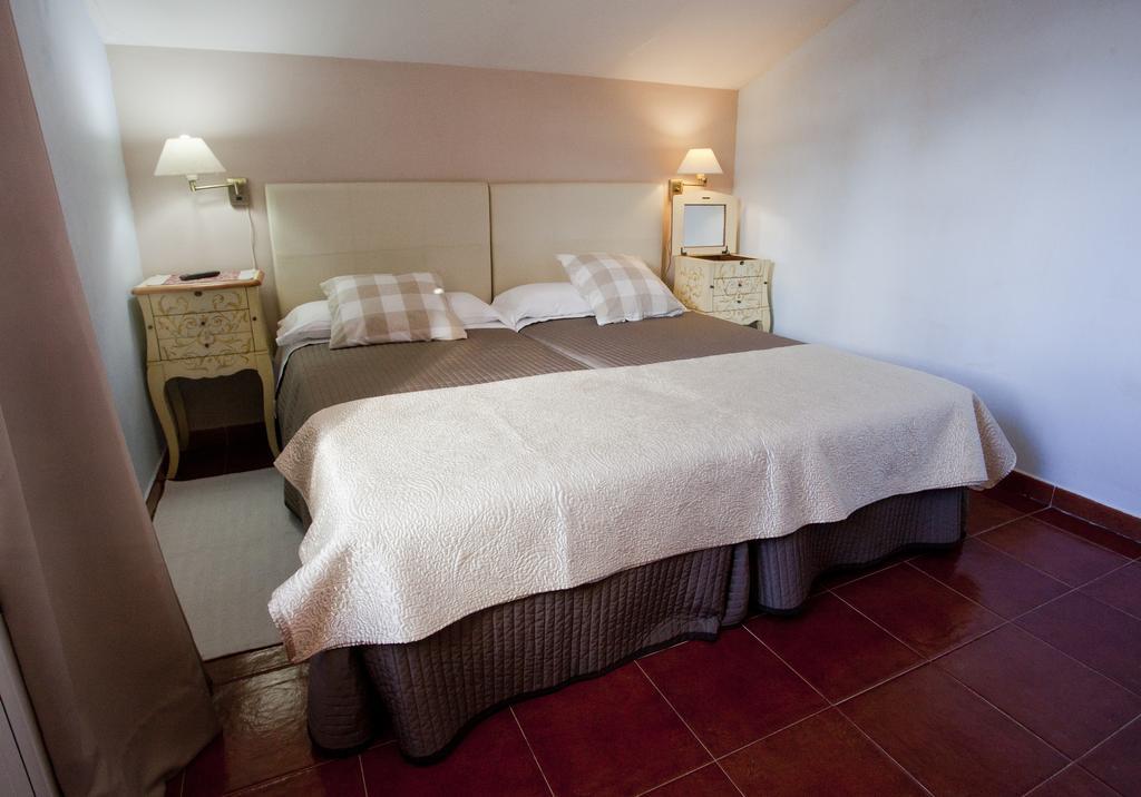 Hotel Rural El Yantar De Gredos San Martín del Pimpollar Eksteriør billede